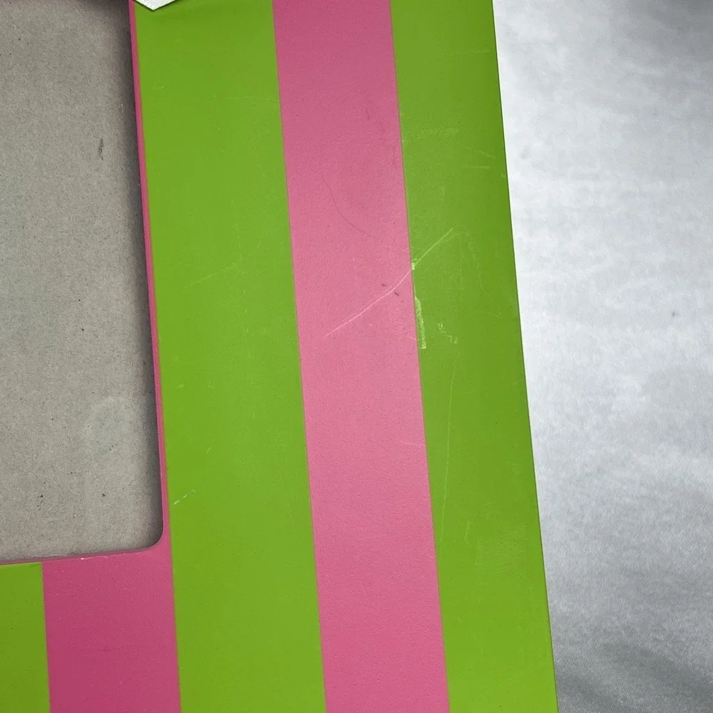 MSC Mainstreet Collection STRIPED Bow Photo Frame Holds 4x6 picture OUTER 11x11